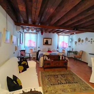 Apartamento Ai Leoni, Venecia