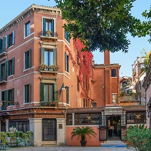 La Fenice Et Des Artistes Venetië
