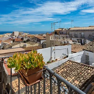 Casa Eu - Bilocale Ortigia Wifi , Syrakus Italien