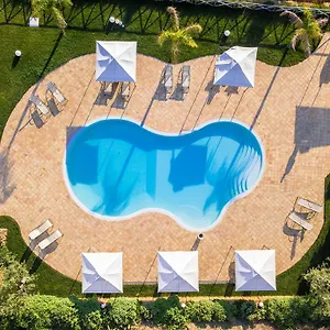  Vakantieboerderij Feudo Muxarello Italië