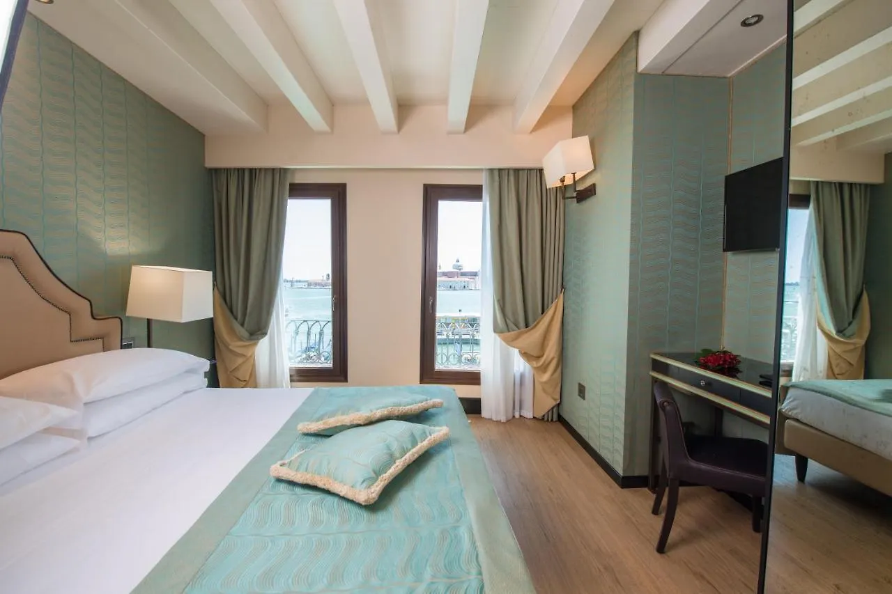 Hotel Paganelli Venedig 3*,  Italien