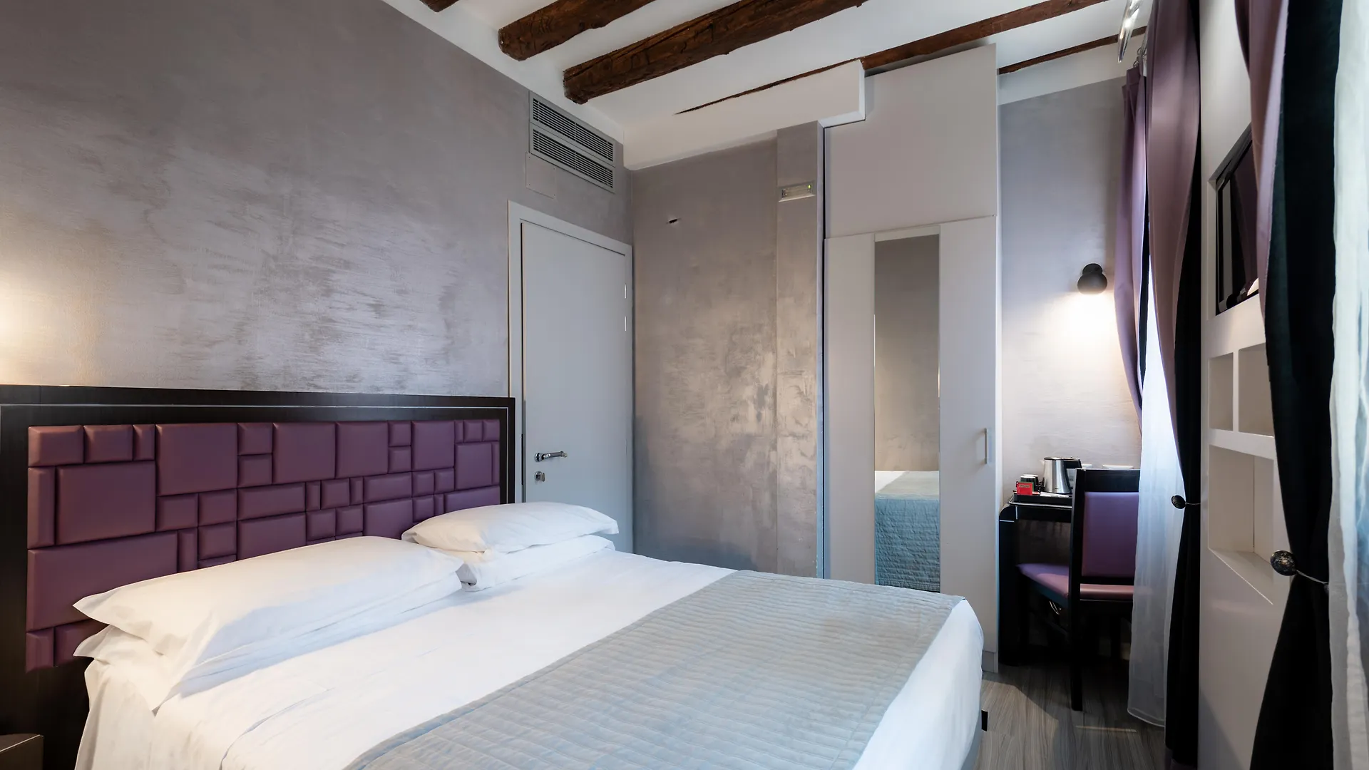 Hotel Paganelli Venedig 3*,