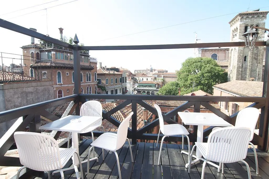 Hotel Paganelli Venedig 3*,