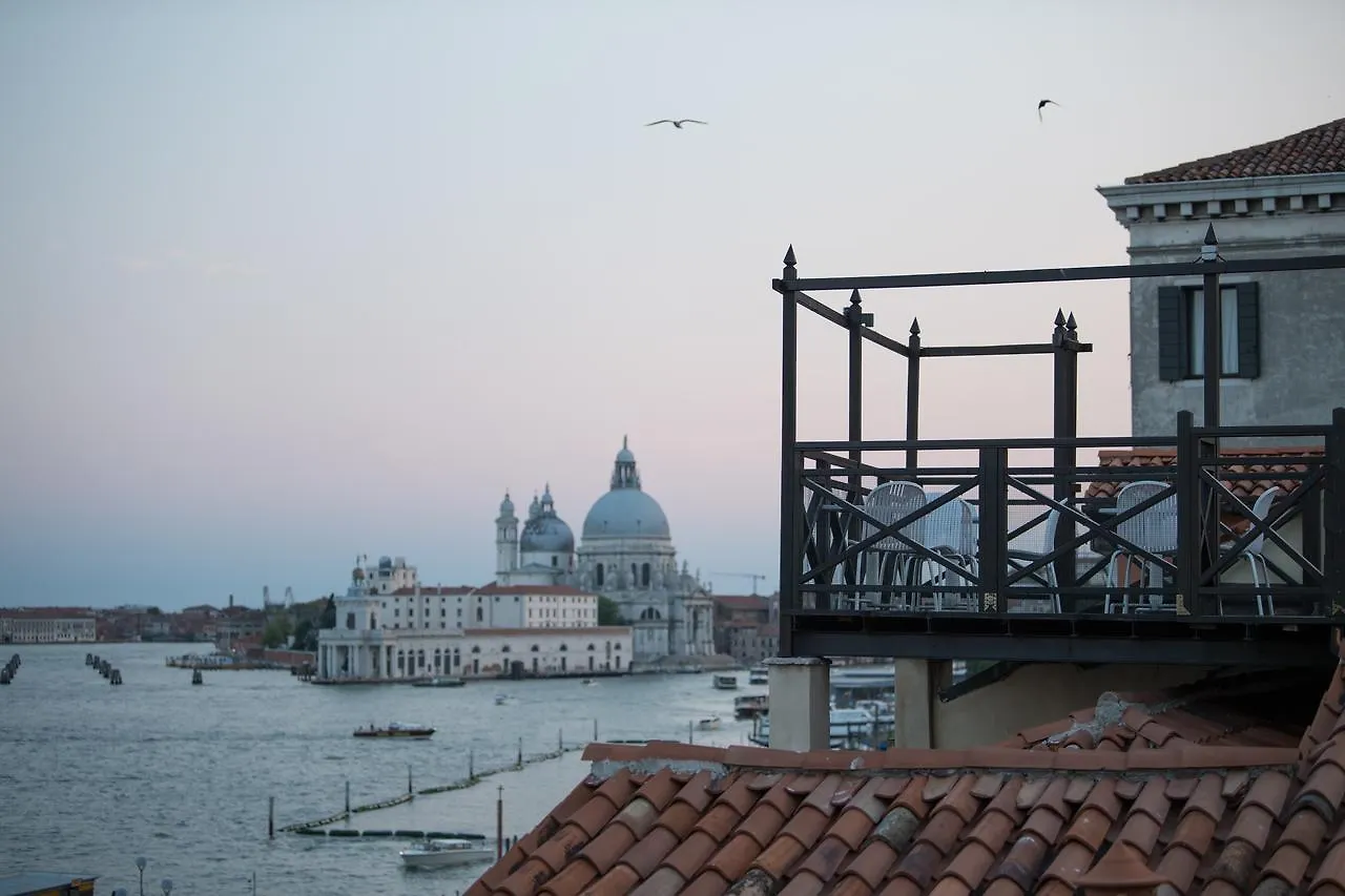 Hotel Paganelli Venedig 3*,